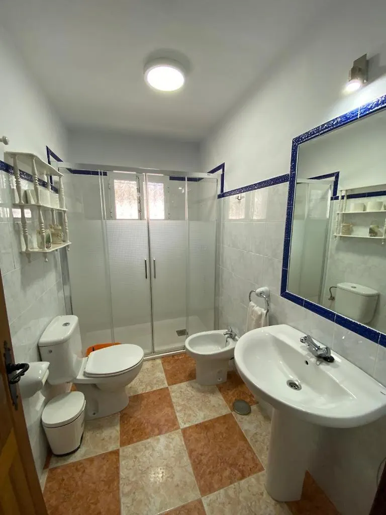 פריחיליאנה Villa Las Flores בית נופש